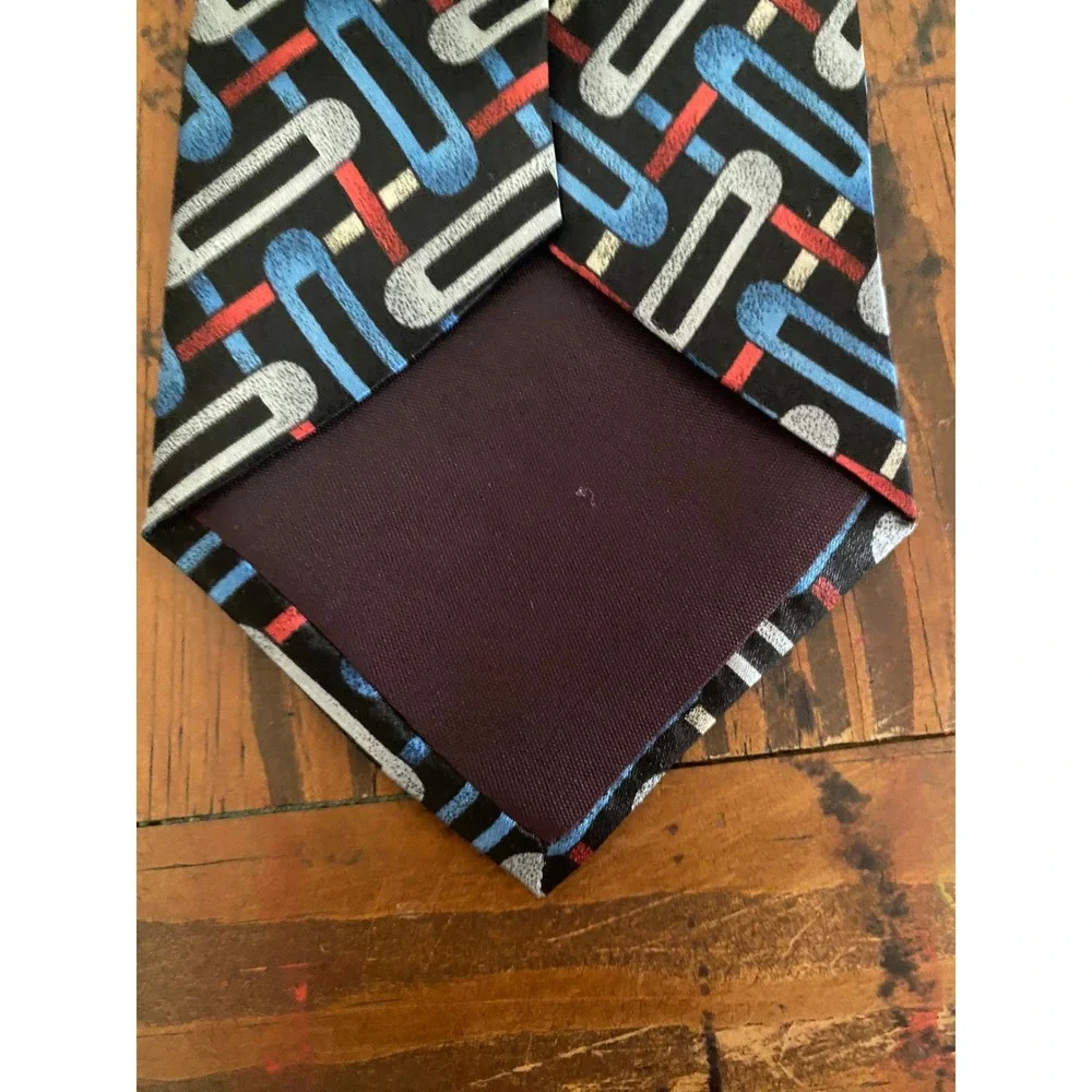Arrow‎ Mens Tie 100% Italian Silk Geometric Chain Link Blue Red Silver Black USA
